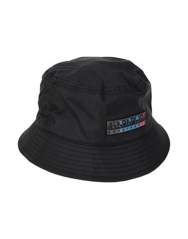 black napapijri hat