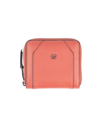 Click to view more detailed imagery on our partner's website Piquadro Wallet In Rust