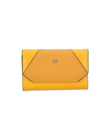 Click to view more detailed imagery on our partner's website Piquadro Wallet In Ocher