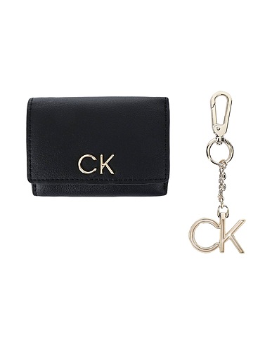 CALVIN KLEIN Brieftasche TRIFOLD XXS + KEYFOB

 Schwarz 56% PVB - Polyvinylbutyral, 25% TPE - Thermoplastische Elastomere, 19% Polyester