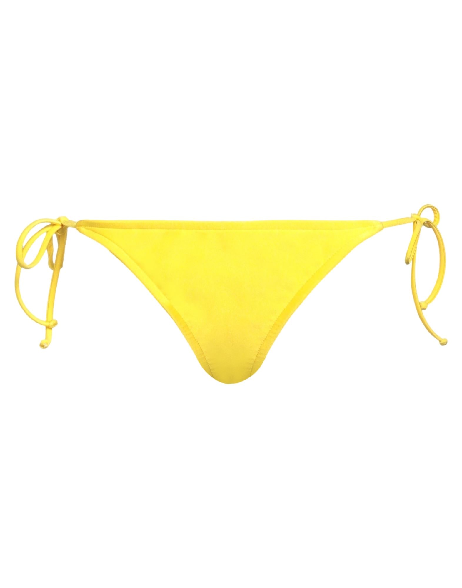 CHIARA FERRAGNI - Braguitas y slips de bikini