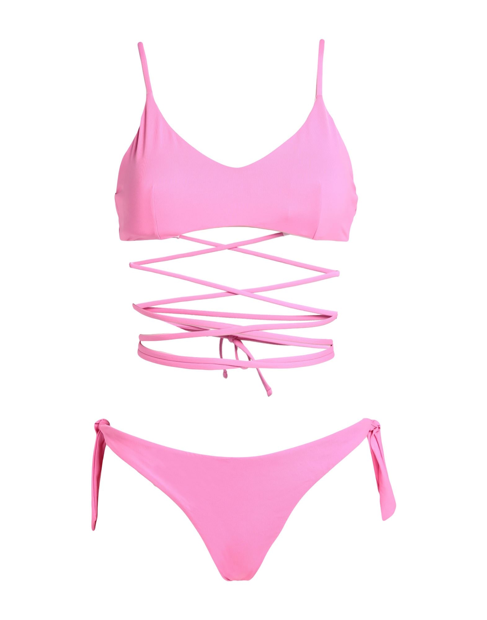 IU RITA MENNOIA - 水着（ビキニ）