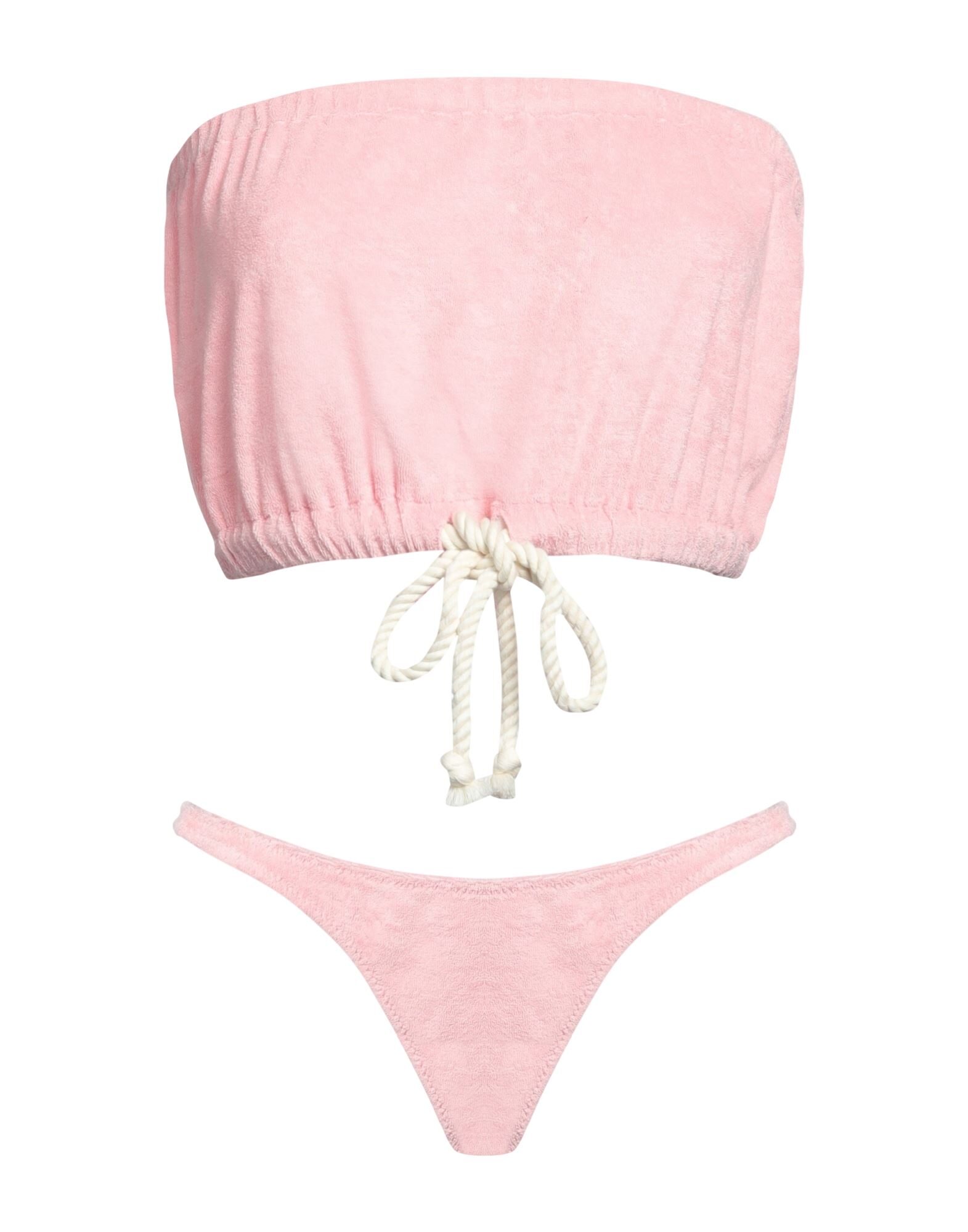 LISA MARIE FERNANDEZ - Bikinis