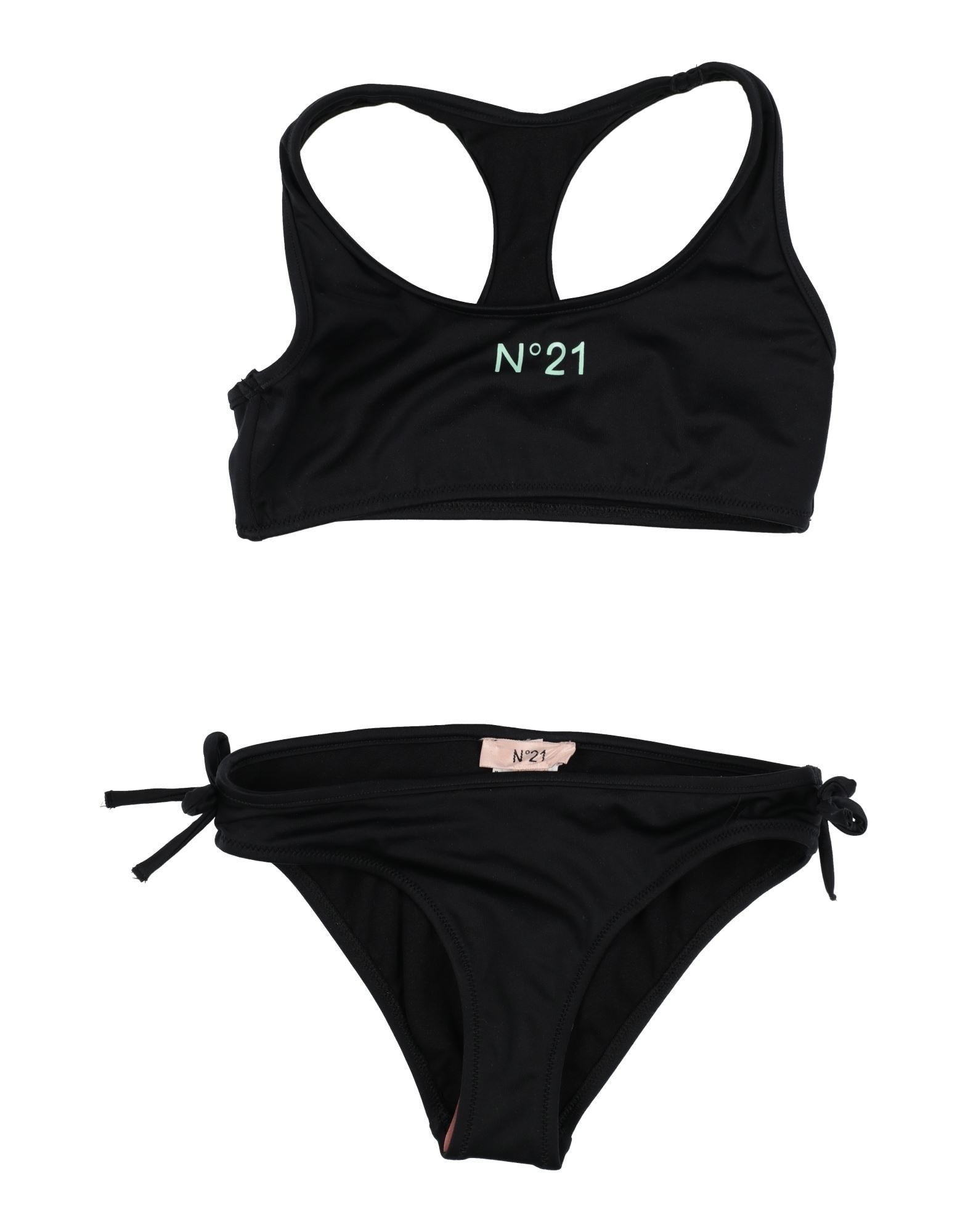 N°21 - Bikinis