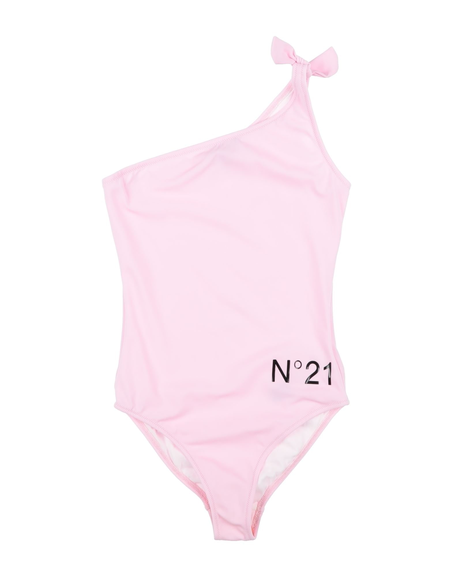 N°21 - One-piece swimsuits