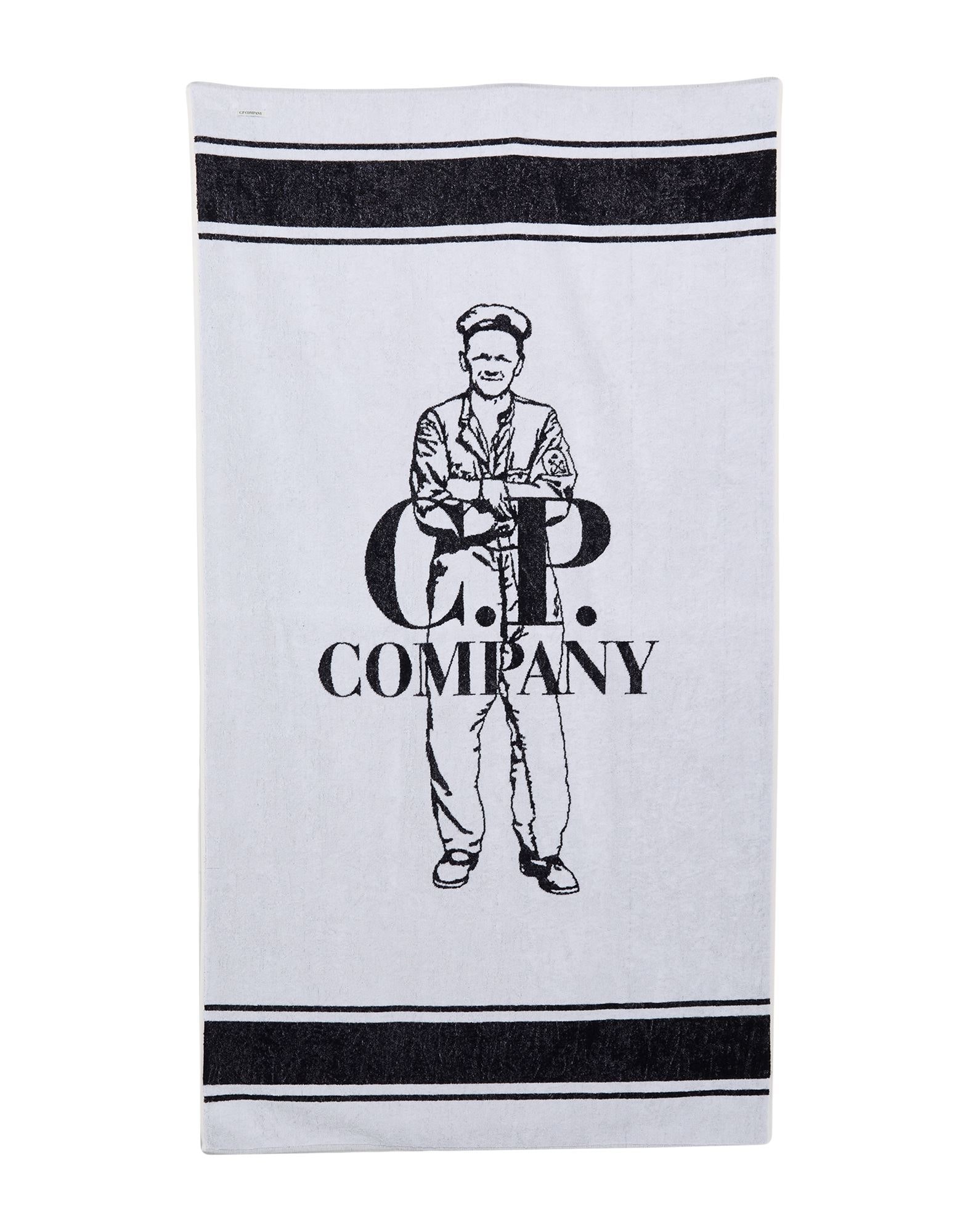 C.P. COMPANY - Beach towels