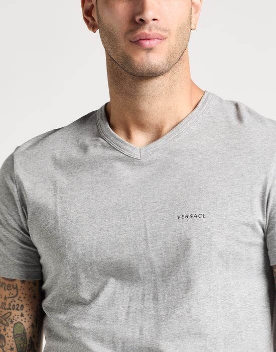 VERSACE Топы и бельевые футболки