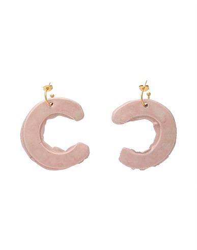 LEVENS JEWELS Orecchini C HOOPS PINK
 Cipria 95% Argilla, 5% Ottone, Smalto