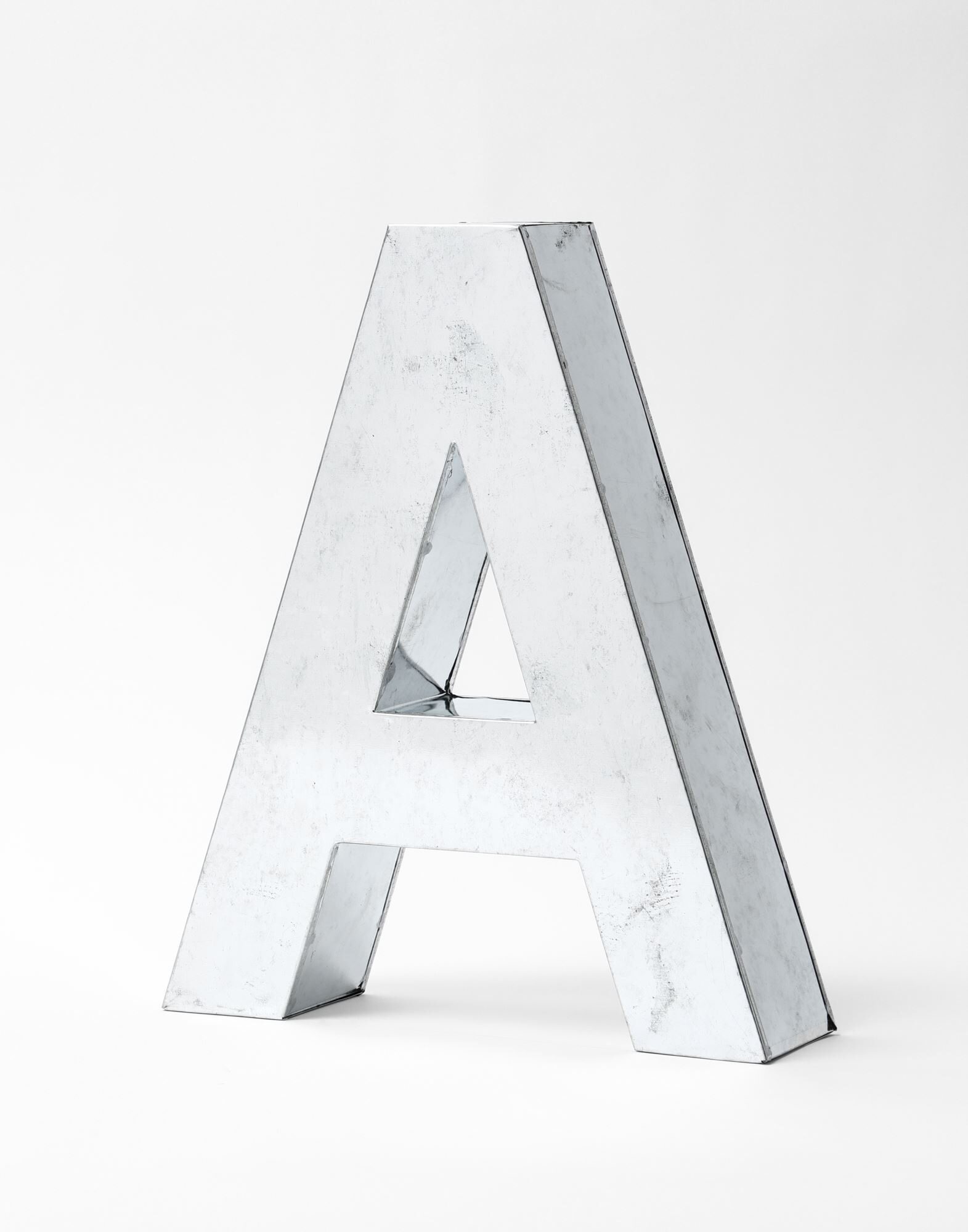 SELETTI Metalveticaホーム向けミニオブジェ - デザイン＋アート