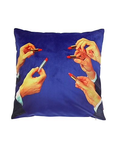 ZOOM SELETTI WEARS TOILETPAPER - Pillows