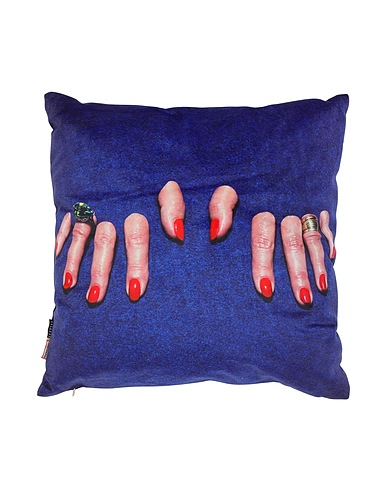 ZOOM SELETTI WEARS TOILETPAPER - Pillows