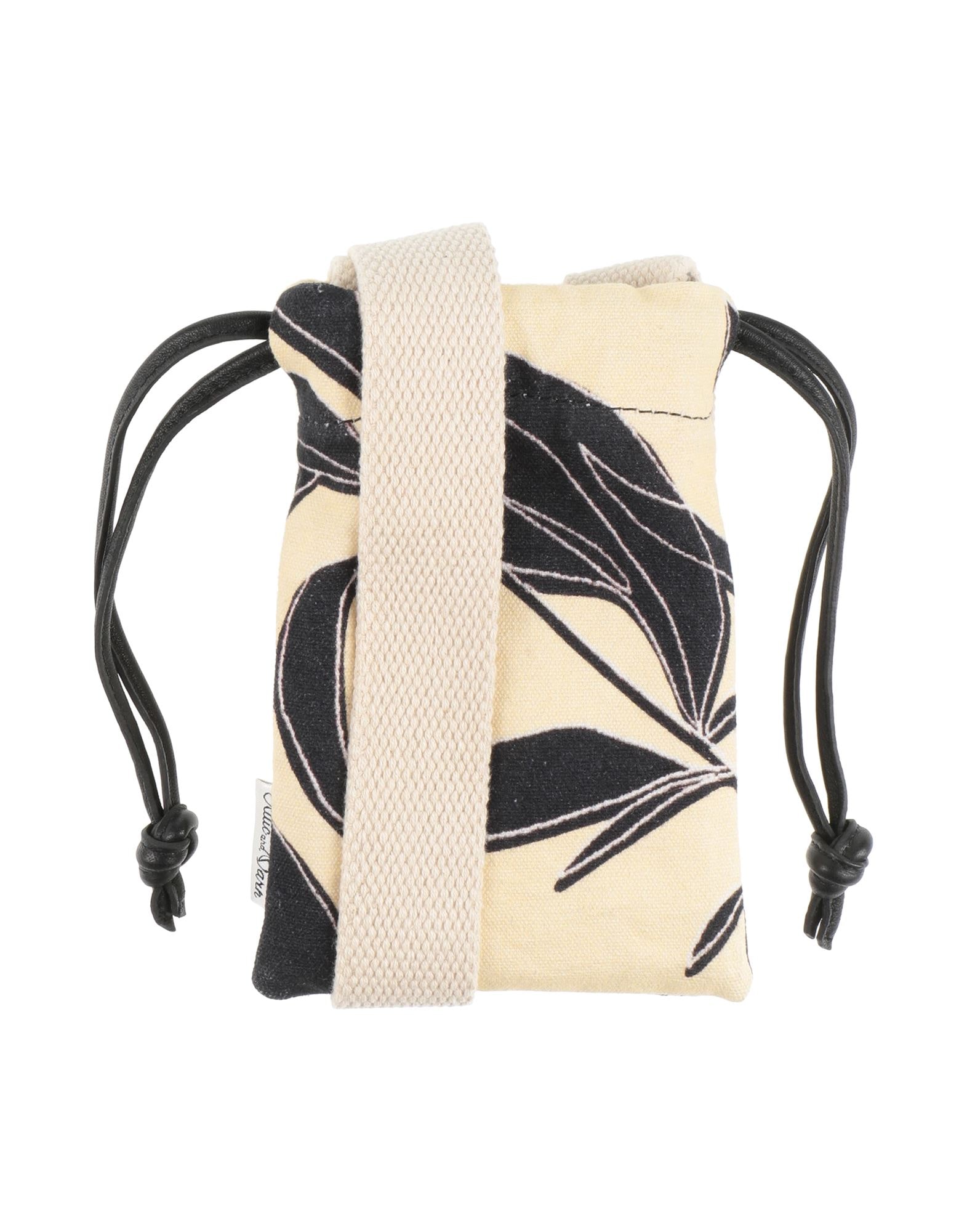 ATTIC AND BARN - Cover & Custodie