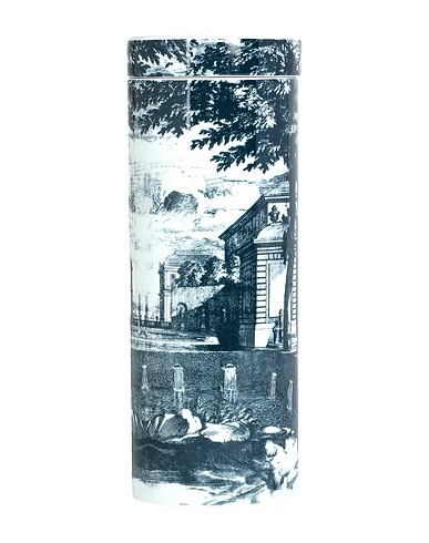 FORNASETTI Candles NEL MENTRE CANDELA PROFUMATA TORRE - GIARDINO SETTECENTESCO - FRAGRANZA GIARDINO SEGRETO
 Blue 51% Porcelain, 49% Natural Wax
