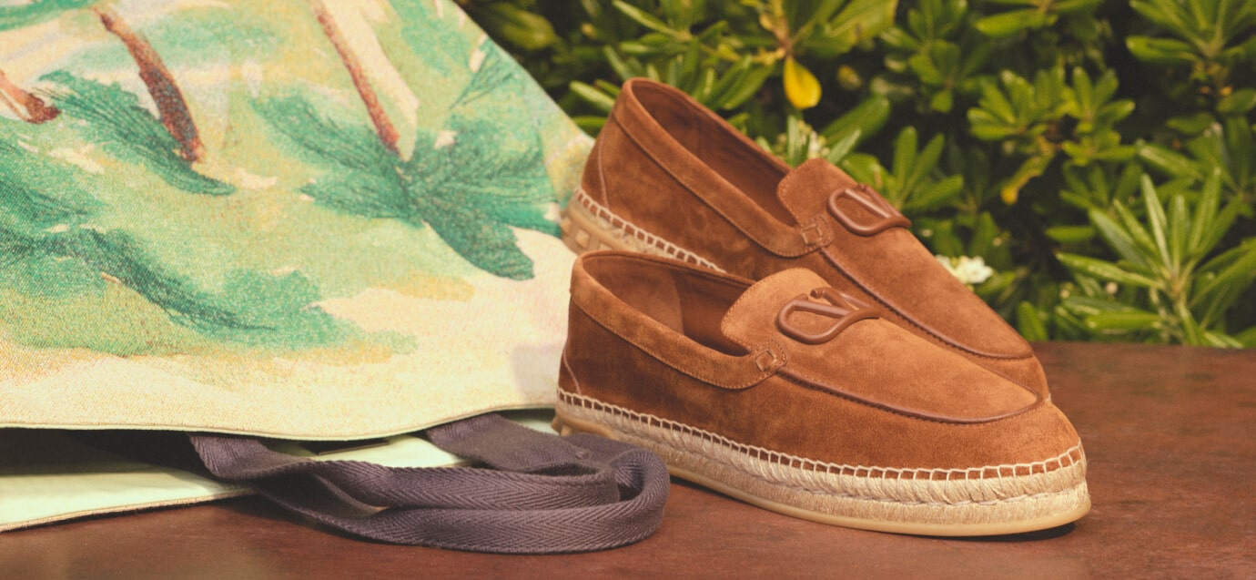 SANDALS & ESPADRILLES